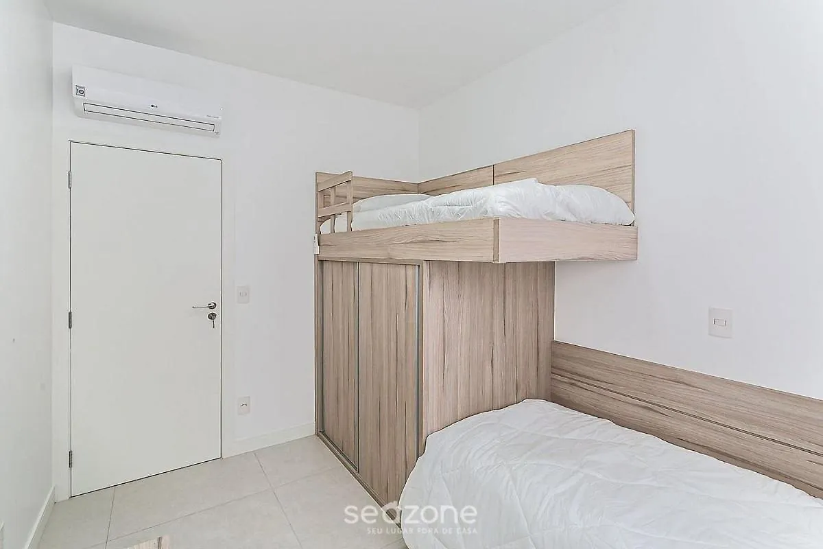 Apartamentos C/ Piscinas A 240M Do Mar Floripa-Sc Adc Florianópolis Brasil